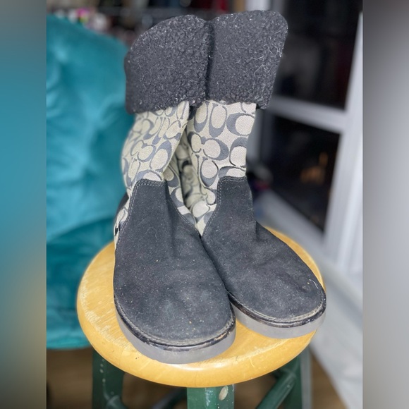 COACH Kally Jacquard Signature - Picture 2 of 8